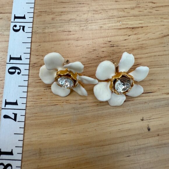 J.Crew Enamel Pansy Post Earrings White & Gold Flower Crystal Center - Picture 4 of 9
